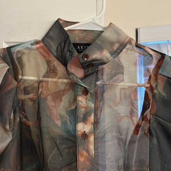 Sheer Statement Shoulder Top - Picture 3 of 6